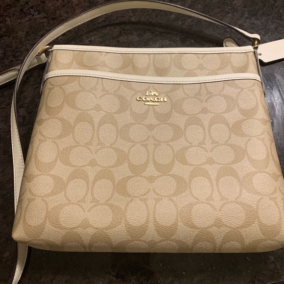 Coach crossbody purse - Picture 1 of 3